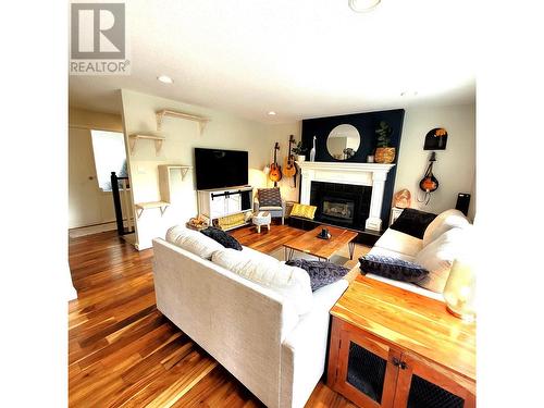 660 Boitanio Street, Williams Lake, BC - Indoor Photo Showing Living Room With Fireplace