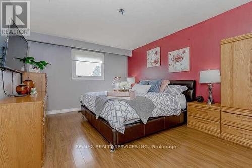 32 Simmons Boulevard, Brampton, ON - Indoor Photo Showing Bedroom