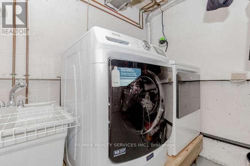 32 Simmons Boulevard, Brampton, ON - Indoor Photo Showing Laundry Room