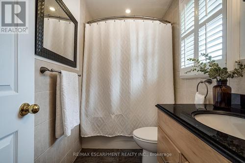 2120 Madden Boulevard, Oakville, ON - Indoor Photo Showing Bathroom