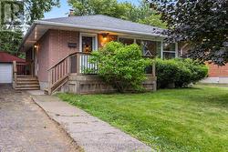 64 MARLBOROUGH AVENUE  London, ON N5Z 3S3