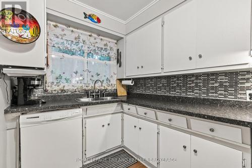 64 Marlborough Avenue, London, ON - Indoor Photo Showing Kitchen With Double Sink