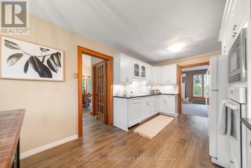 3343 Baker Road N, Hamilton Township, ON - Indoor Photo Showing Kitchen