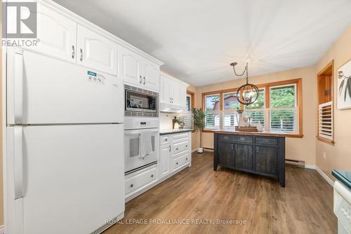 3343 Baker Road N, Hamilton Township, ON - Indoor Photo Showing Kitchen