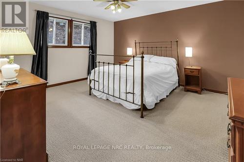 16 Dobbie Road, Thorold, ON - Indoor Photo Showing Bedroom