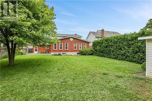 16 Dobbie Road, Thorold, ON - Outdoor With Deck Patio Veranda