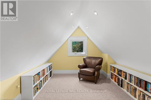 110 Main Street E, Grimsby, ON - Indoor Photo Showing Other Room