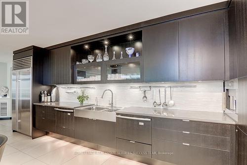 801 - 251 Queens Quay W Quay, Toronto, ON - Indoor Photo Showing Kitchen With Upgraded Kitchen