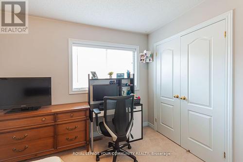 157 Manorheights Street, Richmond Hill, ON - Indoor Photo Showing Office