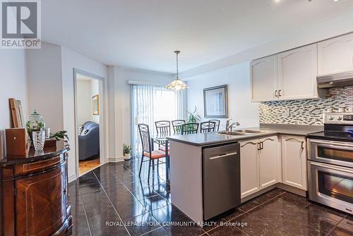 157 Manorheights Street, Richmond Hill (Rouge Woods), ON - Indoor Photo Showing Kitchen With Double Sink