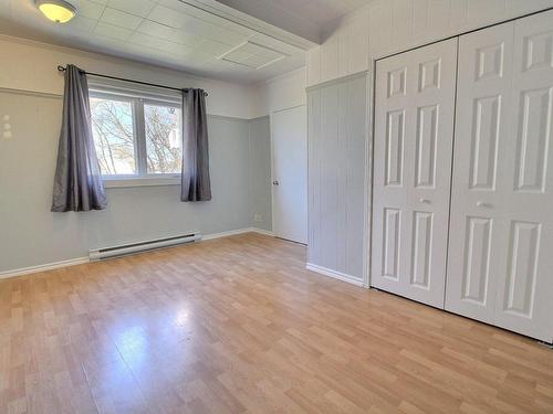 Master bedroom - 53 Rue Principale N., Saint-Bruno-De-Guigues, QC - Indoor Photo Showing Other Room