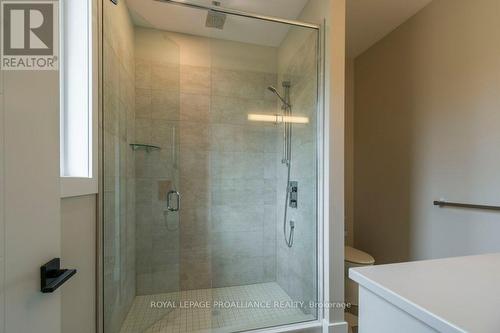 150 Michael'S Way, Prince Edward County, ON - Indoor Photo Showing Bathroom