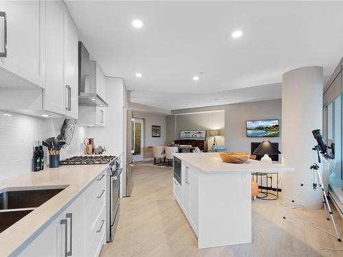 204-3529 Dolphin Dr, Nanoose Bay, BC - Indoor Photo Showing Kitchen With Double Sink With Upgraded Kitchen