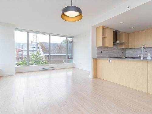 307-646 Michigan St, Victoria, BC - Indoor Photo Showing Kitchen