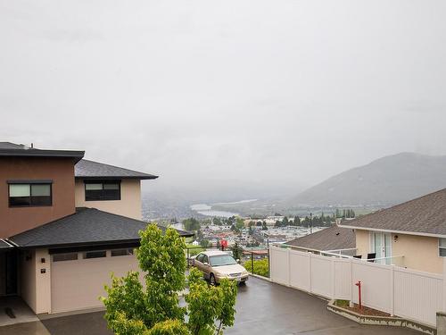 103-580 Sedona Drive, Kamloops, BC - Outdoor