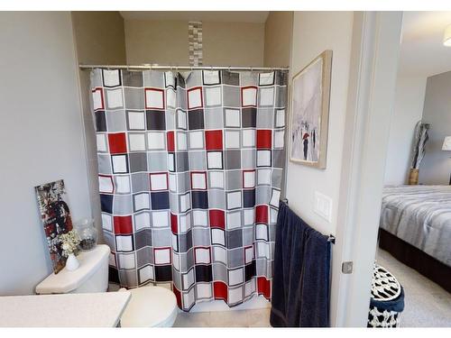 2200 Doubletree Cres, Kamloops, BC - Indoor Photo Showing Bathroom