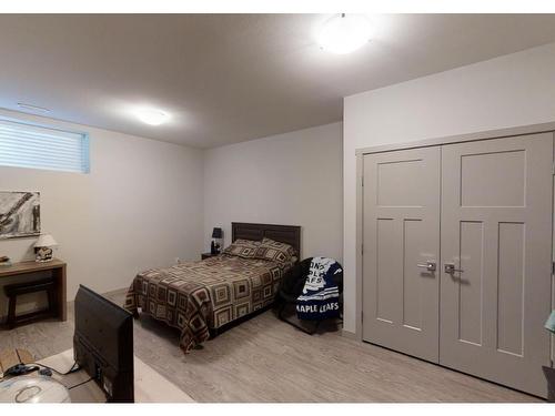 2200 Doubletree Cres, Kamloops, BC - Indoor Photo Showing Bedroom