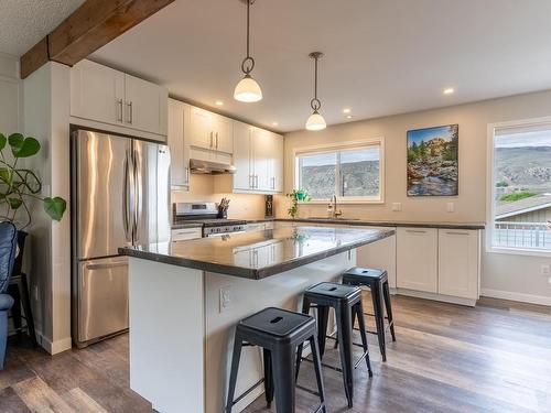 616 Pine Street, Ashcroft, BC - Indoor Photo Showing Kitchen With Upgraded Kitchen