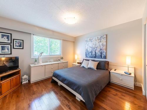 720 Gleneagles Drive, Kamloops, BC - Indoor Photo Showing Bedroom