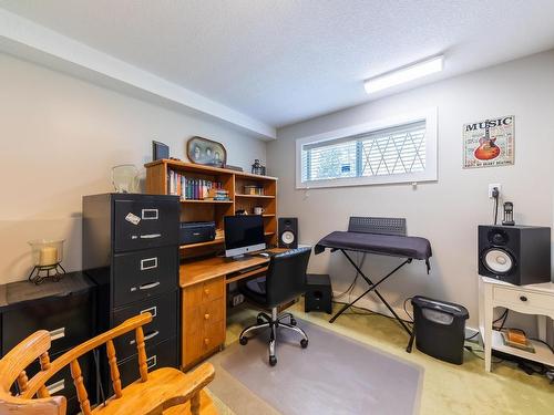 720 Gleneagles Drive, Kamloops, BC - Indoor Photo Showing Office