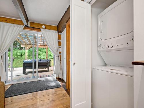 Salle de lavage - 1307 Rue Du Sous-Bois, Mont-Blanc, QC - Indoor Photo Showing Laundry Room