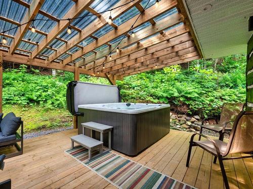 Hot tub - 1307 Rue Du Sous-Bois, Mont-Blanc, QC - Outdoor With Deck Patio Veranda With Exterior