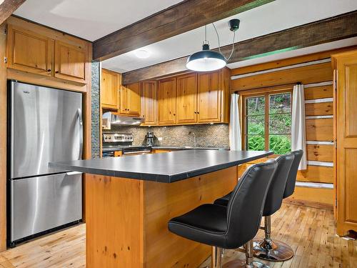 Kitchen - 1307 Rue Du Sous-Bois, Mont-Blanc, QC - Indoor Photo Showing Other Room