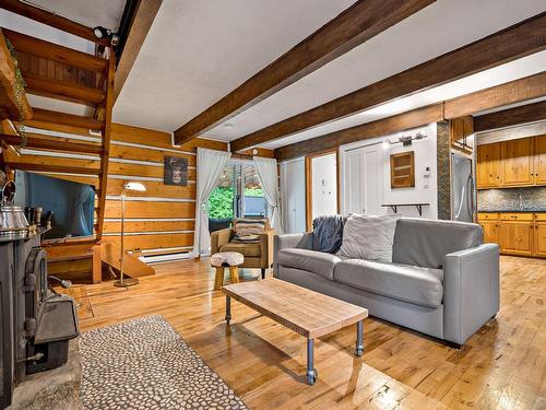 Salon - 1307 Rue Du Sous-Bois, Mont-Blanc, QC - Indoor Photo Showing Living Room