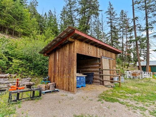 8585 Westsyde Rd, Kamloops, BC - Outdoor With Exterior