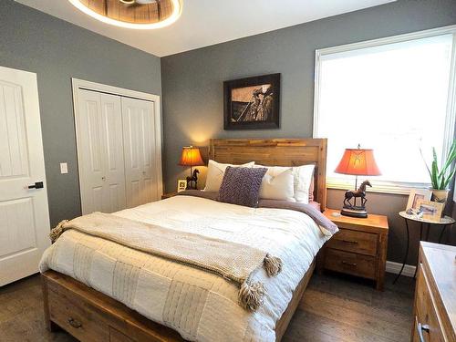 9073 Kealty Road, Kamloops, BC - Indoor Photo Showing Bedroom
