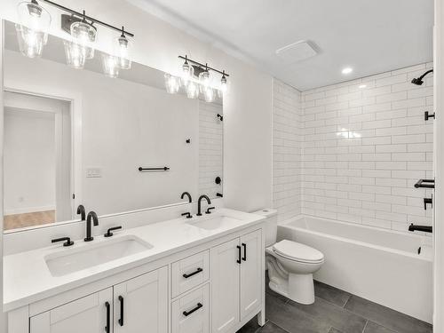 331 Rue Cheval Noir, Kamloops, BC - Indoor Photo Showing Laundry Room