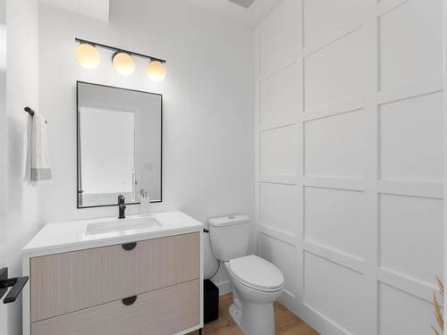 360 Rue Cheval Noir, Kamloops, BC - Indoor Photo Showing Bathroom