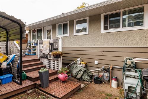 1945 Bowes Street, Kelowna, BC - Outdoor With Deck Patio Veranda With Exterior