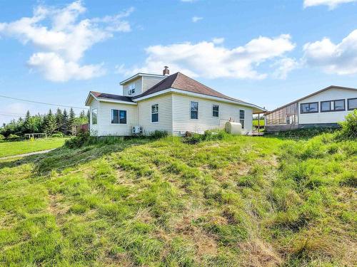 167 Back Road, Seaforth, NS 