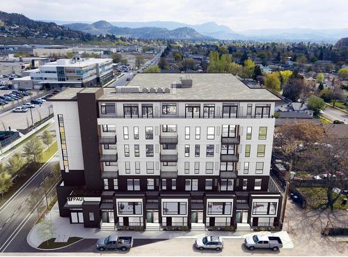 402-1215 St. Paul Street, Kelowna, BC - Outdoor With View