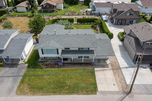 145 Bach Road, Kelowna, BC - Outdoor