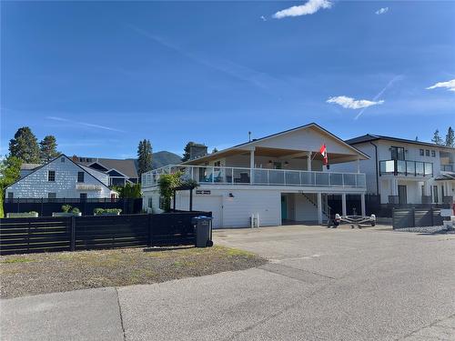 523 Stonor Street, Summerland, BC - Indoor Photo Showing Office