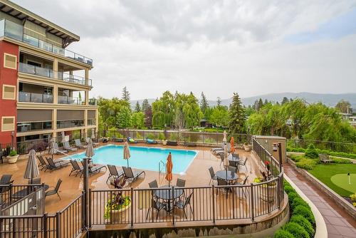 311-3865 Truswell Road, Kelowna, BC - Outdoor With In Ground Pool