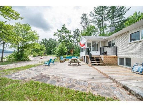 150 Pine Point Road, Deep River, ON 