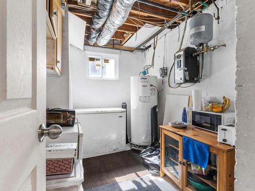 Laundry room - 9124  - 9126 16E Avenue, Montréal (Villeray/Saint-Michel/Parc-Extension), QC - Indoor Photo Showing Basement