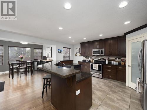 7678 Stillwater Crescent, Prince George, BC - Indoor Photo Showing Kitchen With Upgraded Kitchen