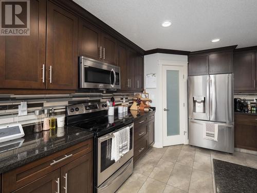 7678 Stillwater Crescent, Prince George, BC - Indoor Photo Showing Kitchen