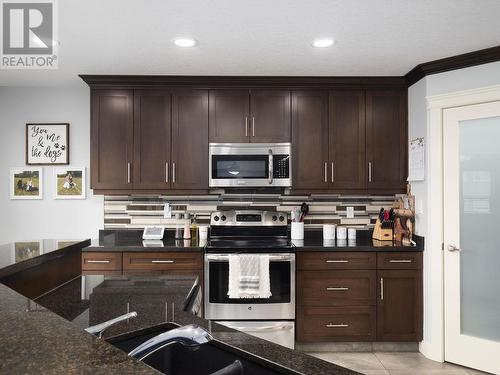7678 Stillwater Crescent, Prince George, BC - Indoor Photo Showing Kitchen