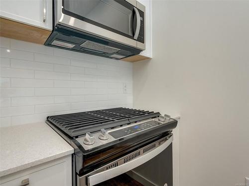 308-654 Granderson Rd, Langford, BC - Indoor Photo Showing Kitchen