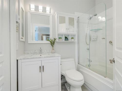 321-405 Quebec St, Victoria, BC - Indoor Photo Showing Bathroom