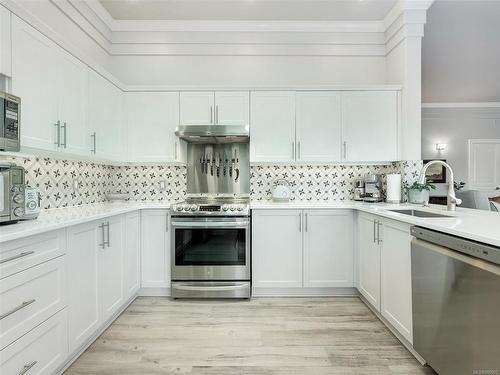 321-405 Quebec St, Victoria, BC - Indoor Photo Showing Kitchen With Upgraded Kitchen