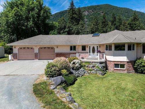 7028 Westholme Rd, Westholme, BC 