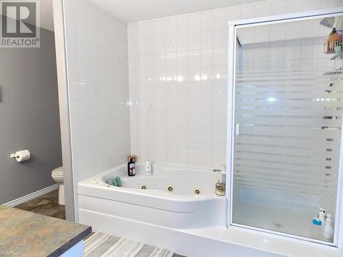 5 11 Eagle Crescent, Williams Lake, BC - Indoor Photo Showing Bathroom