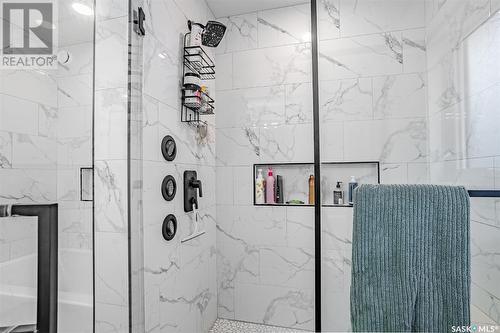 266 Skopik Crescent, Saskatoon, SK - Indoor Photo Showing Bathroom