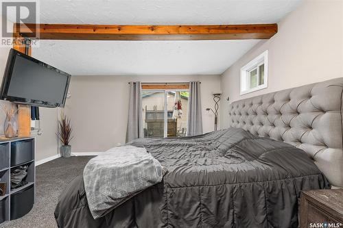 829 Vaughan Street Sw, Moose Jaw, SK - Indoor Photo Showing Bedroom